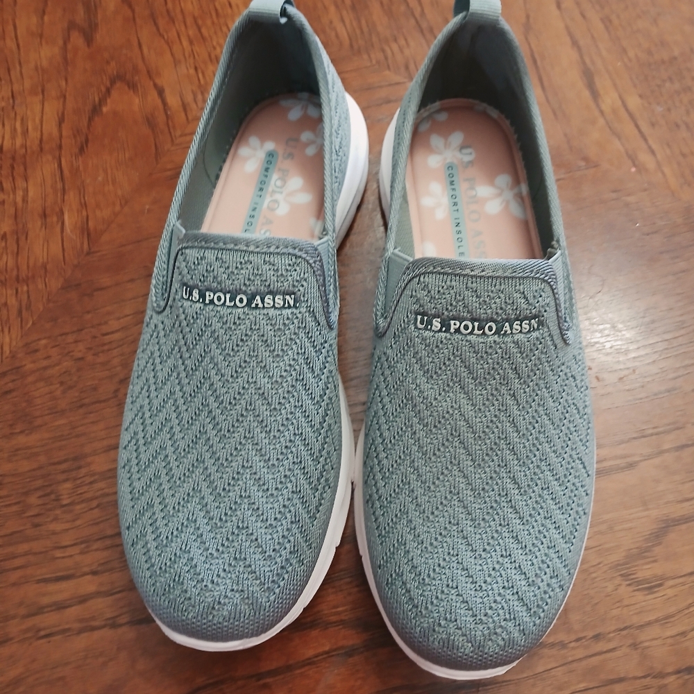 U.S. Polo Assn. Green Canvas Athletic Shoes - Picture 3 of 5